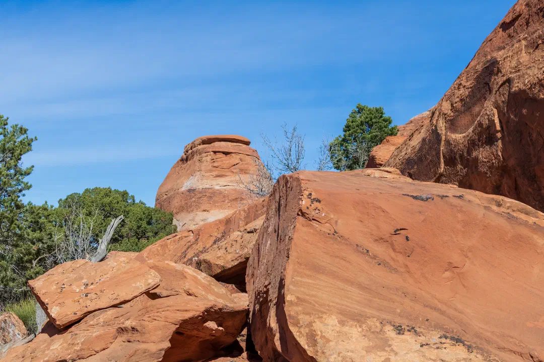 /img/Eeyore_Moab_Devils_Garden/36eyoree-Moab-89.png