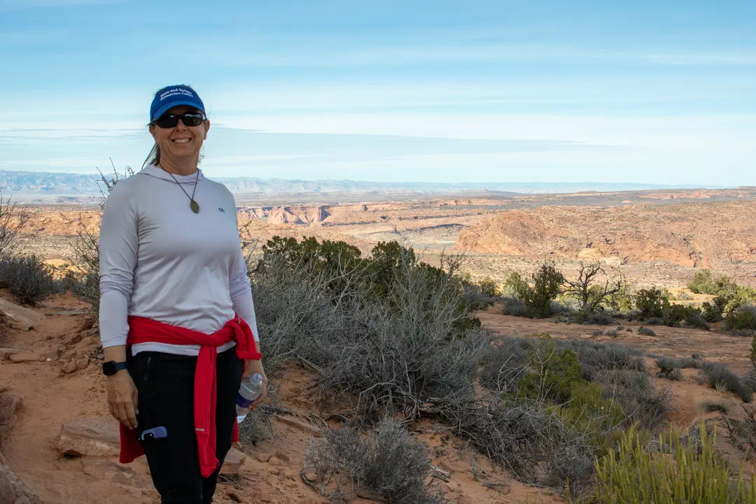/img/Eeyore_Moab_Windows_Archs/Eeyoree-Moab-45.png