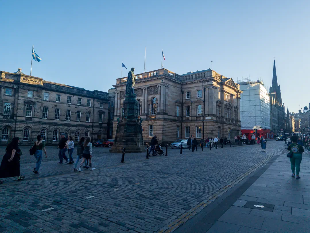 /img/ScotLand_Edinburgh_day1/ScottLand-354.png