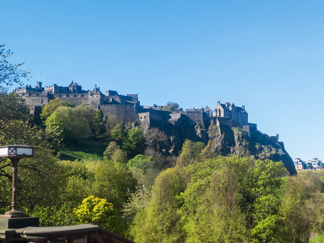 /img/ScotLand_Edinburgh_day1/ScottLand-356.png