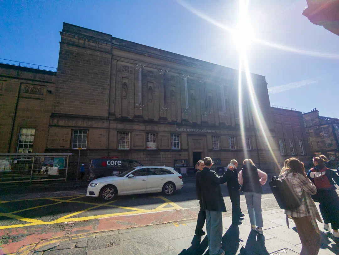 /img/ScotLand_Edinburgh_day1/ScottLand-361.png