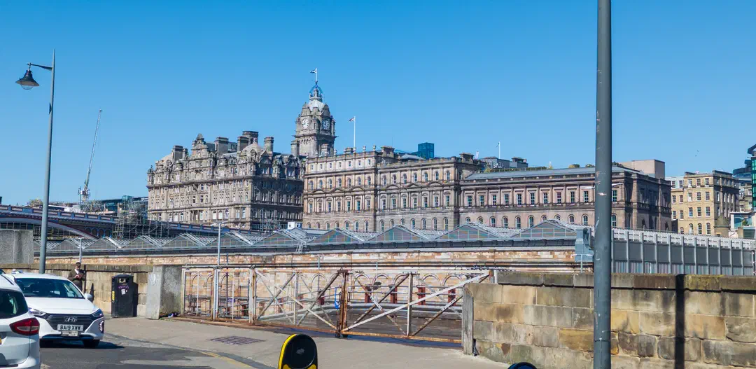 /img/ScotLand_Edinburgh_day1/ScottLand-371.png