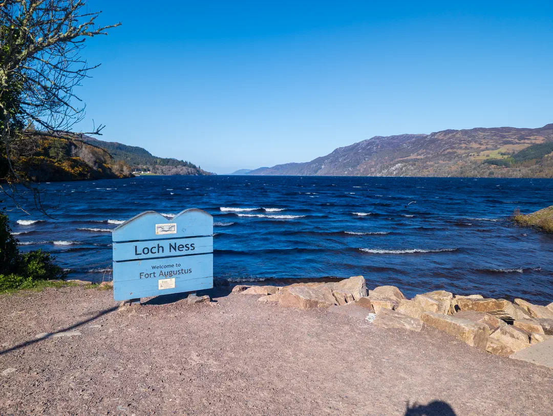 /img/ScotLand_Fort_Augustus/ScottLand-221.png