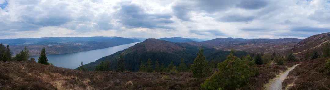 /img/ScotLand_GreatGlenWay_Day1/ScottLand-240.png