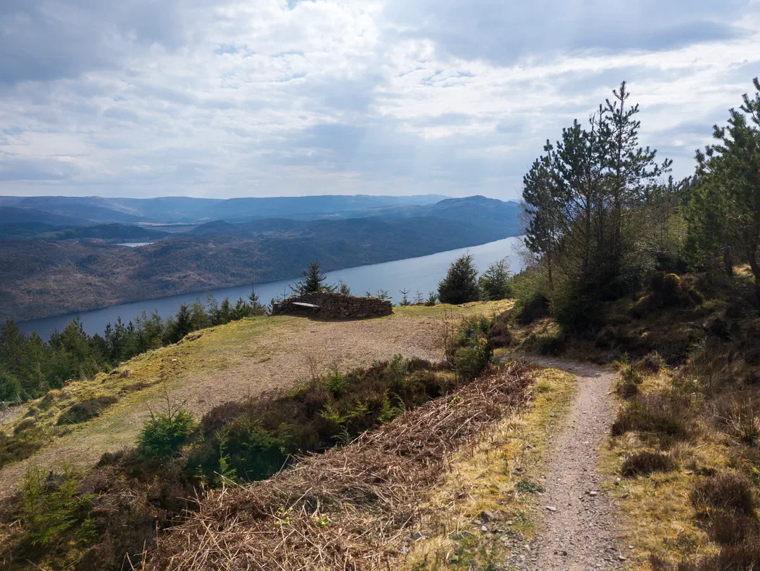 /img/ScotLand_GreatGlenWay_Day1/ScottLand-243.png