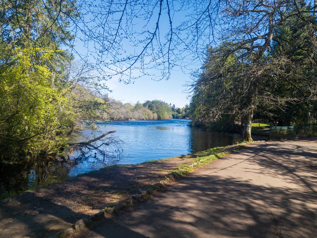 /img/ScotLand_GreatGlenWay_Day3/ScottLand-299.png