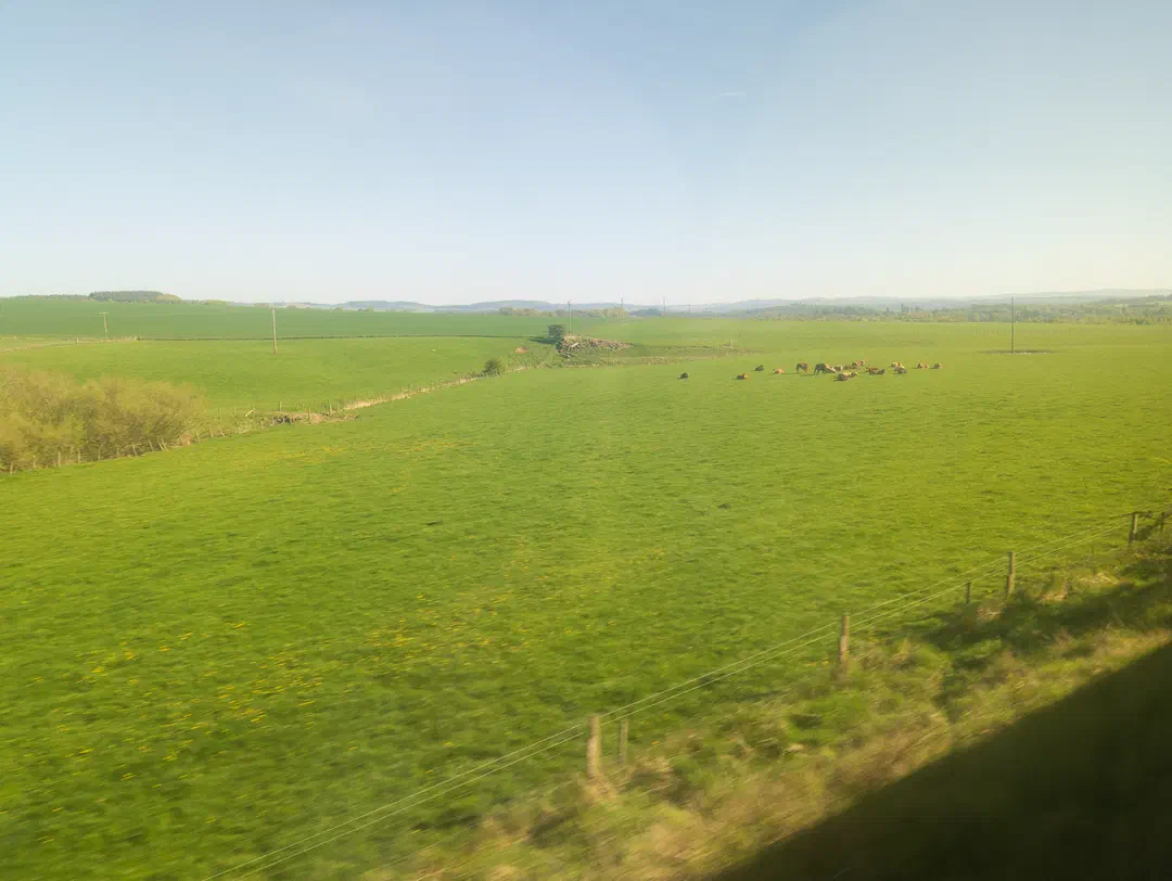 /img/ScotLand_Train_to_Edinburgh/ScottLand-342.png