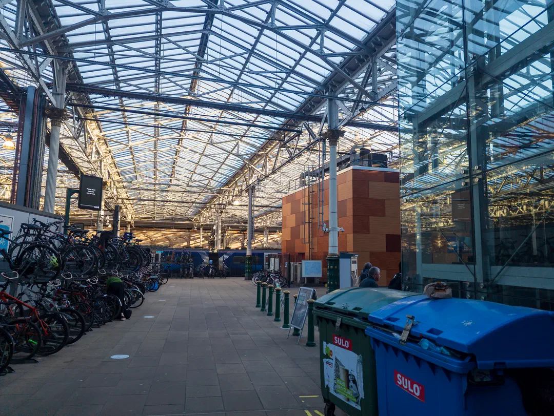 /img/ScotLand_Train_to_Edinburgh/ScottLand-350.png
